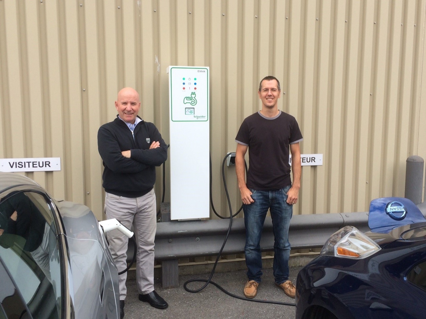 Le siège social du Groupe DCM à Montréal est maintenant équipé d’une borne de recharge pour véhicules électriques